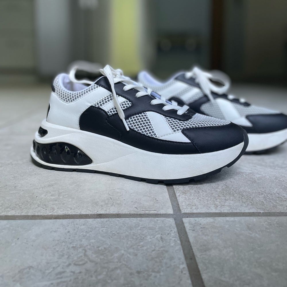 Steve Madden Sneakers
